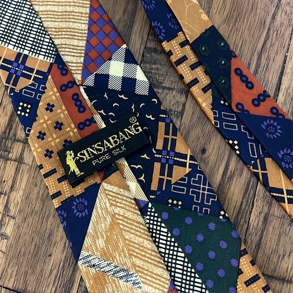 Sinsabang Silk Tie Fall Halloween Theme patchwork - Picture 2 of 5